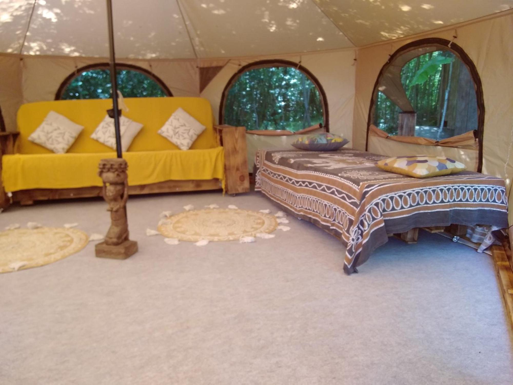 Tente Safari Lodge Dans Foret Luxuriante Vielle-Tursan ภายนอก รูปภาพ