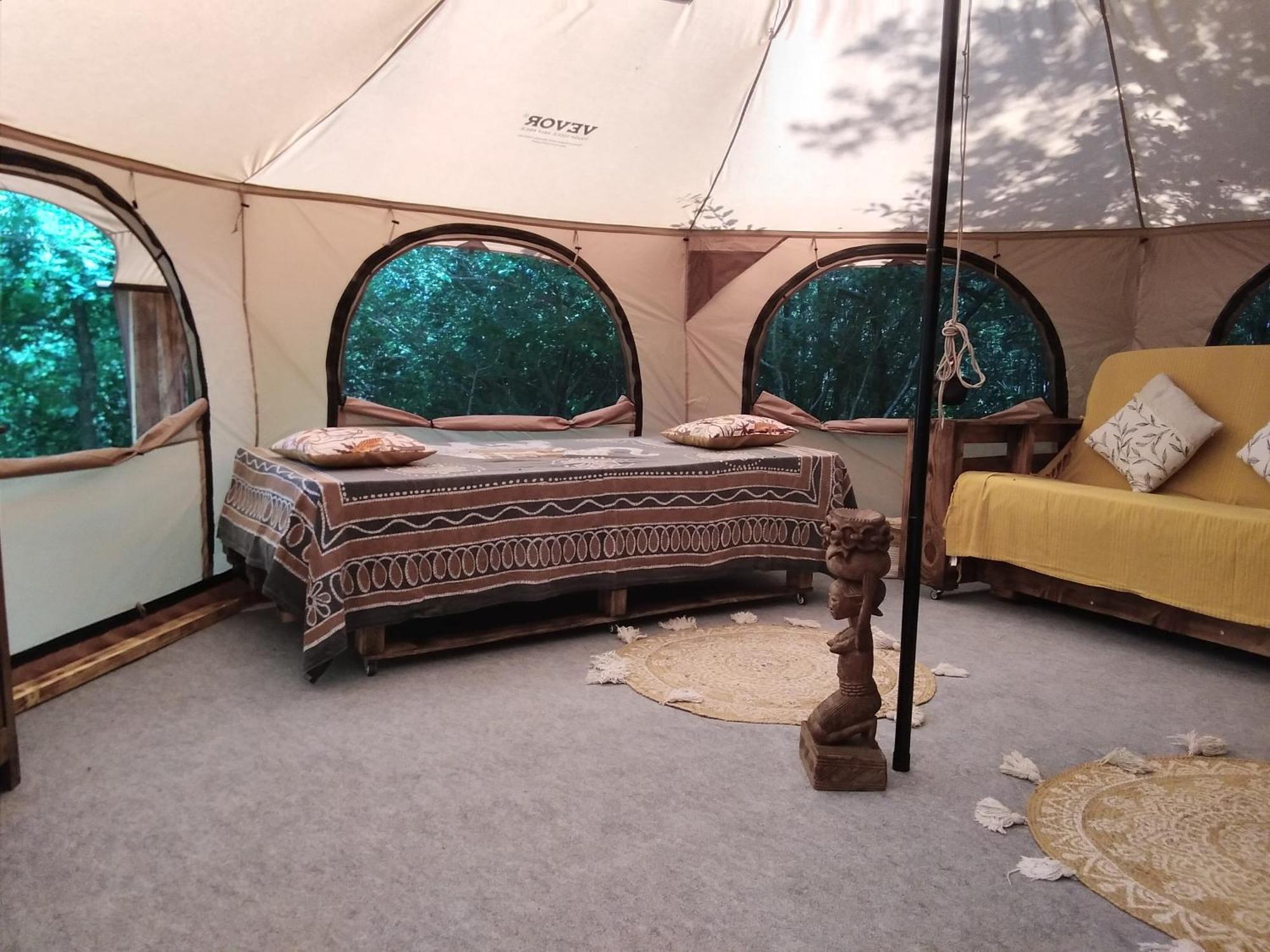 Tente Safari Lodge Dans Foret Luxuriante Vielle-Tursan ภายนอก รูปภาพ