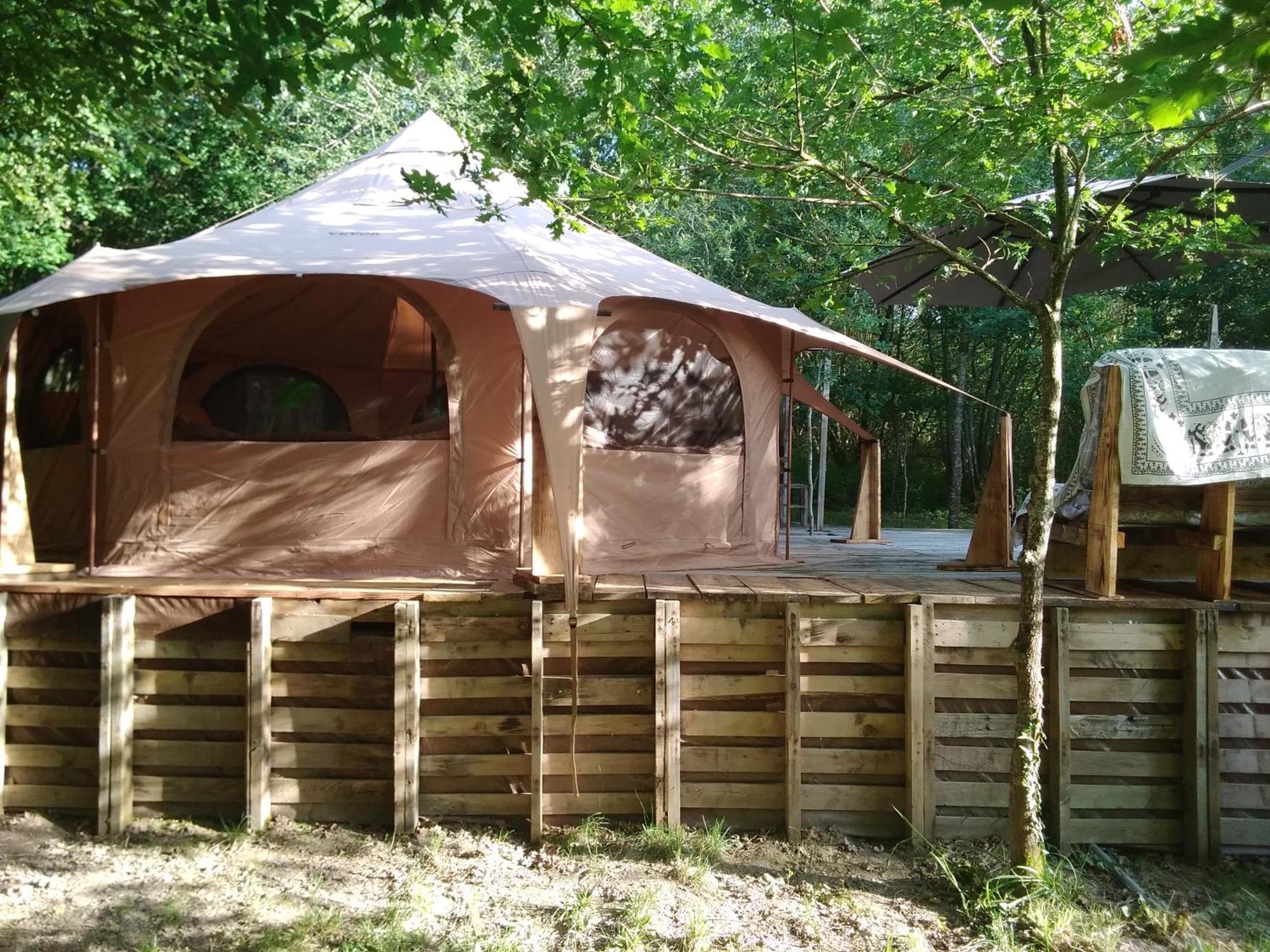 Tente Safari Lodge Dans Foret Luxuriante Vielle-Tursan ภายนอก รูปภาพ